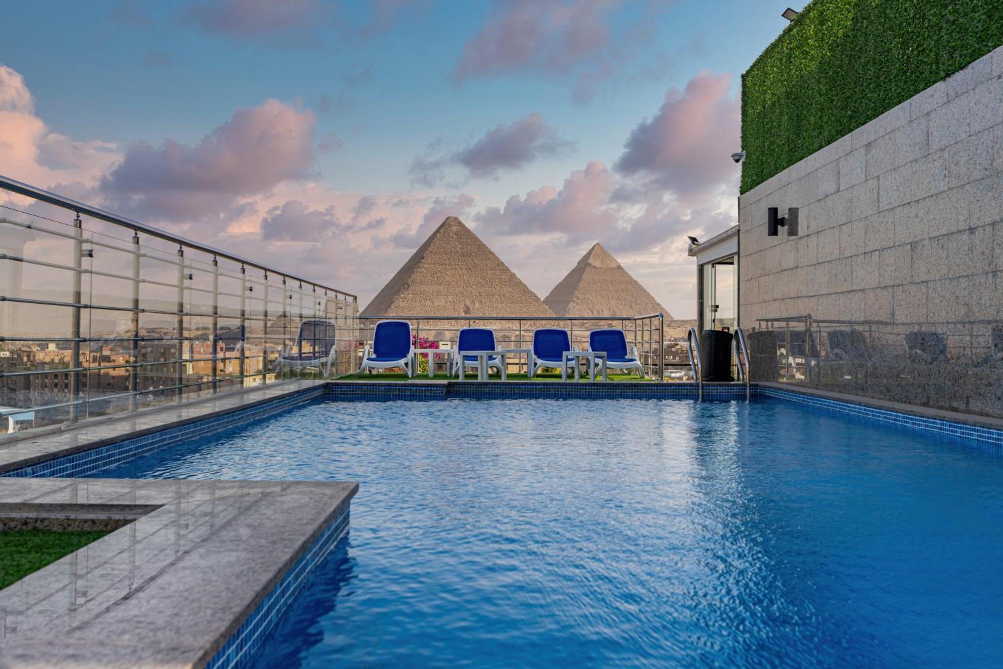 Gold'S Pyramids Hotel Al Kawm al Akhdar 外观 照片
